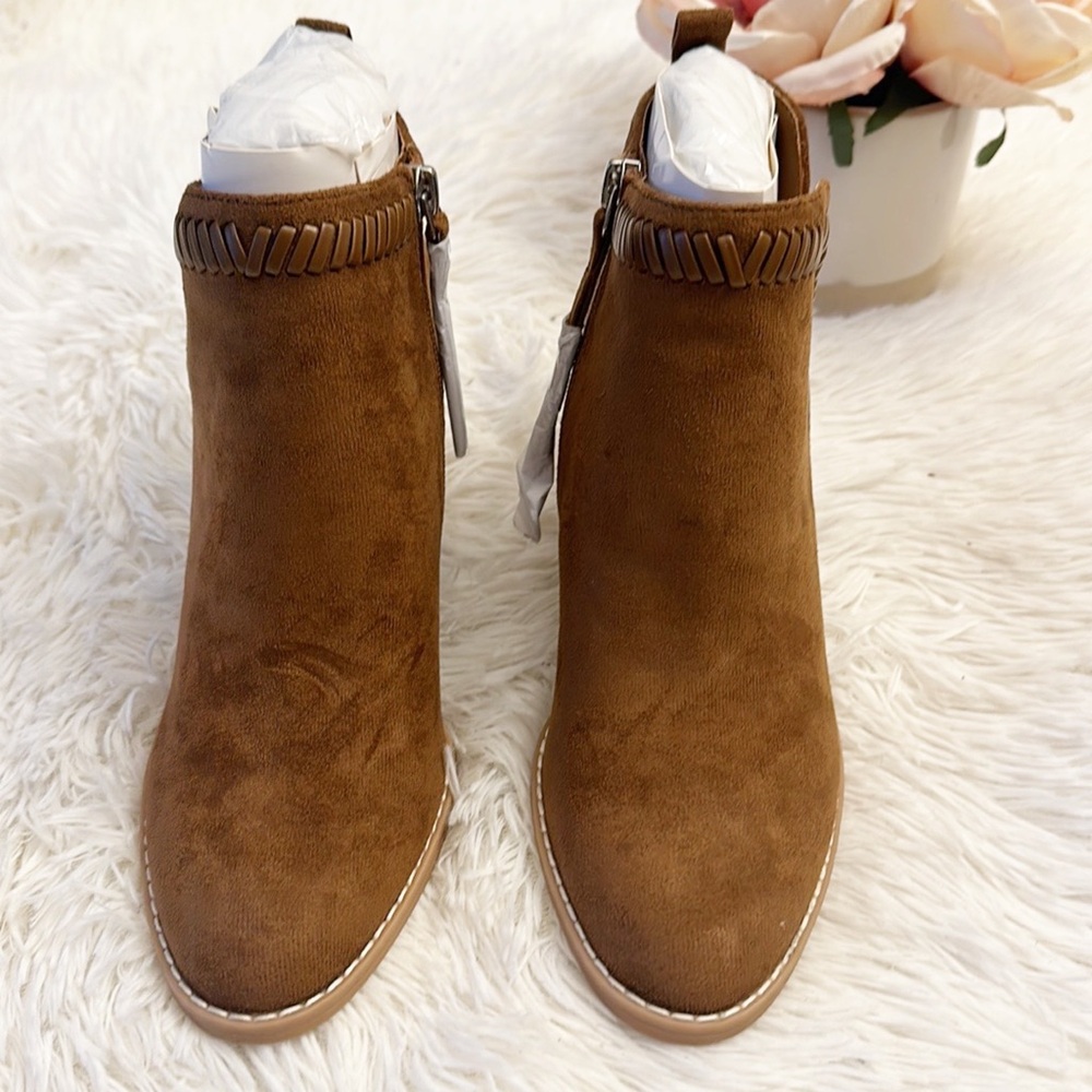 NEW Dolce Vita DV8 Brown Braided Western heel ankle bootie women size 8 - Picture 2 of 6